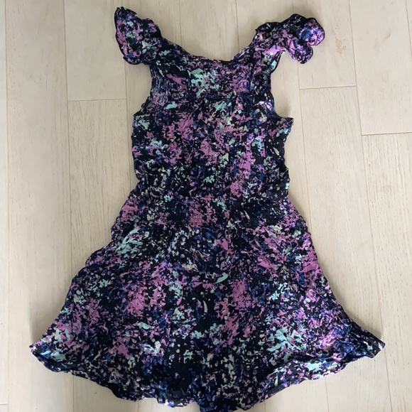 Ruffle sleeve romper - Picture 2 of 2